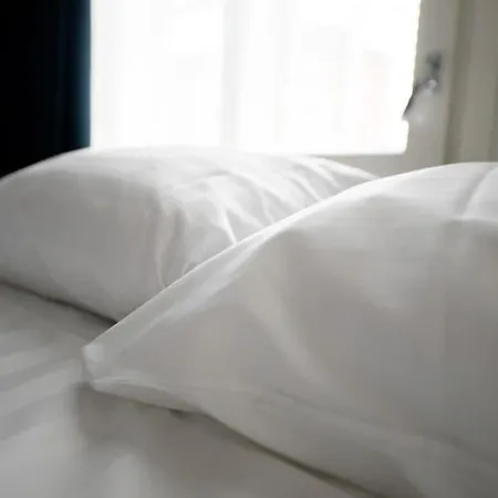 Tyylikaes Studio, Terassi Ja Ilmainen Parkki Vanha Postitalo Apartment