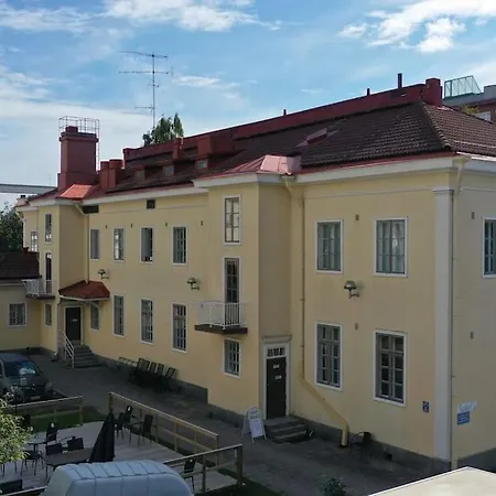 Tyylikaes Studio, Terassi Ja Ilmainen Parkki Vanha Postitalo *